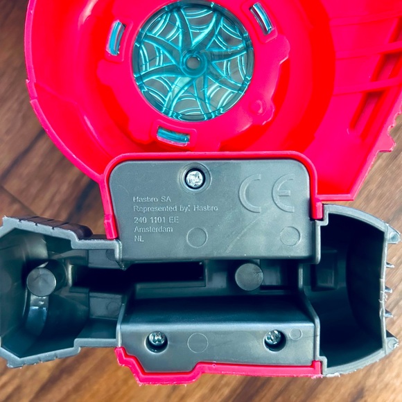 Playskool Heroes Marvel Super Hero Adventures Spider-Man Jetquarters - Picture 9 of 12